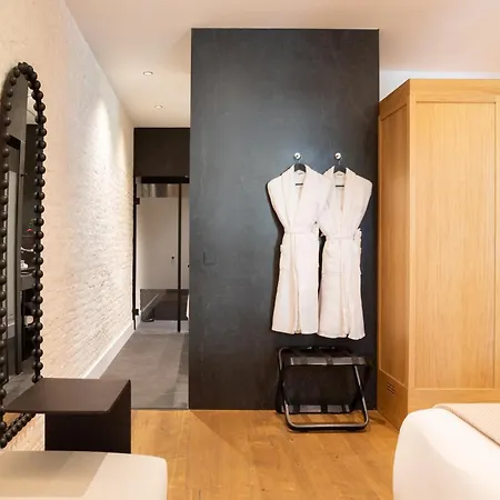 Cavalta Boutique - Small Luxury